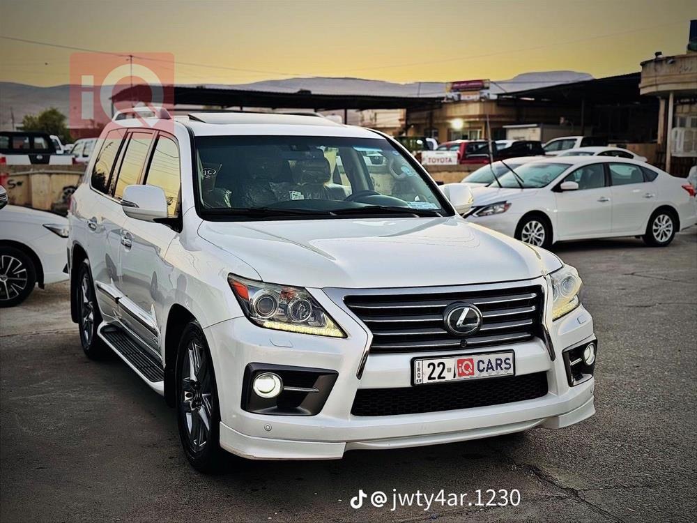 Lexus LX
